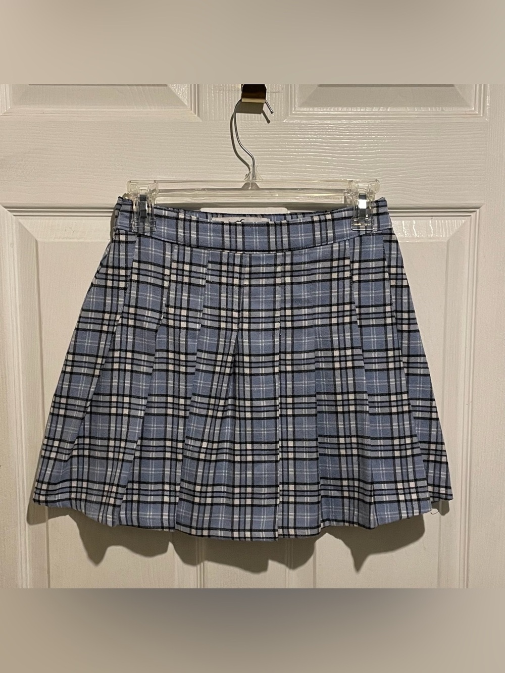 Women’s Pleated Blue Plaid Mini Skirt Size XS. $5